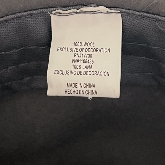 Gray Women’s Hat - Picture 2 of 2